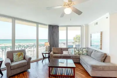 Image de Expansive Beachfront Condo at Waterscape w/ a Shared Pool, Hot Tub, & Lazy River