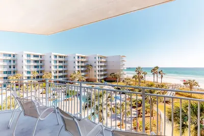 Image de 4th Floor Gulf-Front Condo On Okaloosa Island Waterfall, Lazy River
