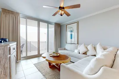 Image de Inviting, Beach-Chic Condo On Okaloosa Island 490 Feet Of Private Beach