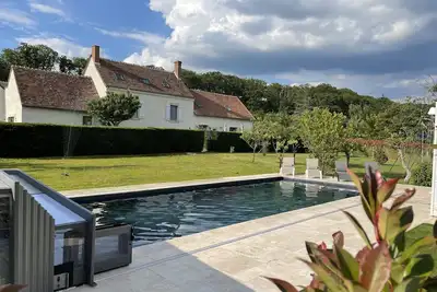 Image de Chaleureuse maison de Maitre -11 Chambres-11wc-8 Sdbs, Piscine 11, 5m Chauffée