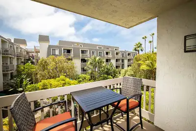 Image de Resort-Style Beach Condo with Pools, Hot Tubs & a Tranquil Garden View