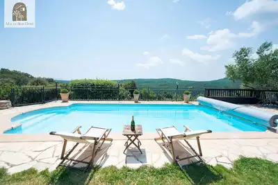 Image de La Cour, Romantic Olive Farm House Apartment with beautiful interior design