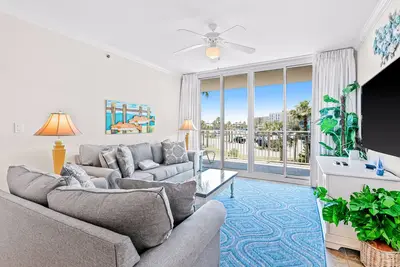 Image de 2nd Floor Picture-Perfect Condo On Okaloosa Island Waterfall, Lazy River