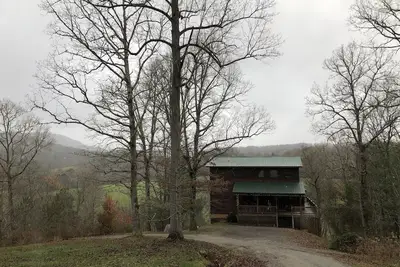 Image de Mountain View Cabin w\/Creek by Blue Ridge & Murphy.