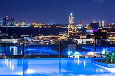Image de Nouveau condo à Zenith: Heart of Oldtown