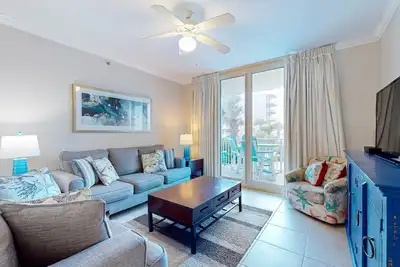 Image de Picturesque Gulf-Front Condo On Okaloosa Island Steps To Beach Lazy River