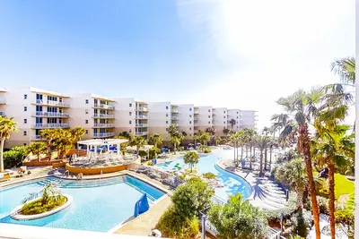 Image de Elegant Condo On Okaloosa Island w/Private Beach, and Shared Hot Tub & Pool