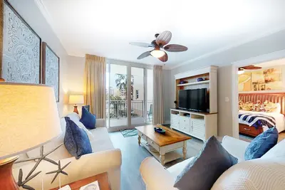 Image de 2nd Floor Welcoming Condo At Waterscape Children's Playground, 2 Hot Tubs