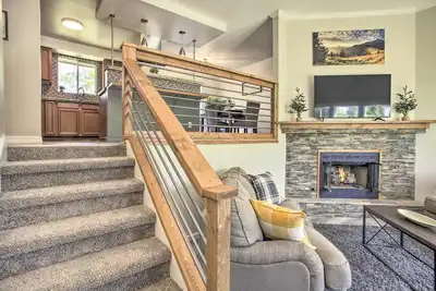 Image de The Overlook Gem: Stunning Views & Serenity Awaits