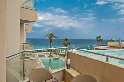Apte Lasonos Asimi - Appartement de luxe 3 chambres - Protaras Apt avec piscine communautaire sur la