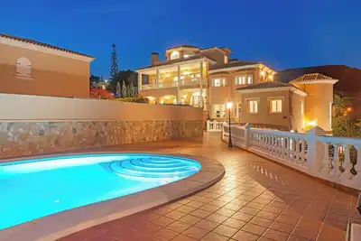 Image de Luxury villa with sea view, with Swimming pool