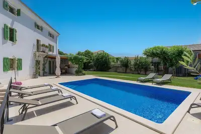 Image de Belle maison de vacances privée avec Wifi, climatisation, piscine privée, Tv, terrasse et parking