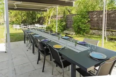 Image de Gîte Chez Stéphanie Montbazon, longère 5 chambres au cœur du village - 15pers