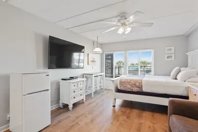 Image de Beacher's Lodge Studio Suite (Not Directly Oceanfront)