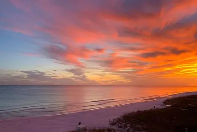 Image de Pelicans 1116 gorgeous, beachfront, renovated and fully furnished