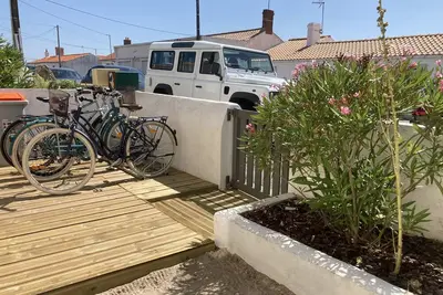 Image de Maison de Charme pour 8 personnes à 2 pas des plages et du port de l'Herbaudière