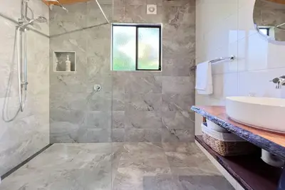 Image de Hexagon Beach House - Great views of the Bay of Fires