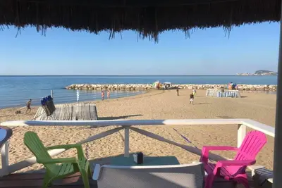 Image de 💗 Panoramic Walk Beach 2 Bedrooms 2 Bathrooms ❄️ Area Cond Terrace Wi-Fi