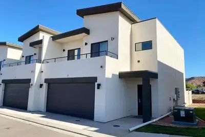 Image de Spacious Modern Family Townhome Close to Downtown Kanab!