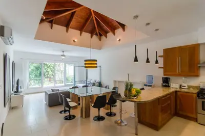 Image de 3bd townhouse in family-friendly beachfront resort, centrally located