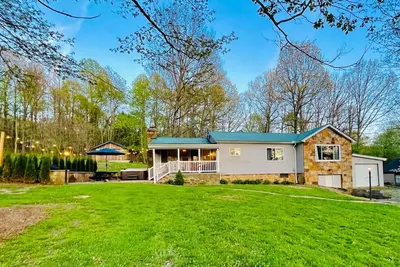 Image de Ohiopyle Oasis~2 miles to Ohiopyle ~Hot tub