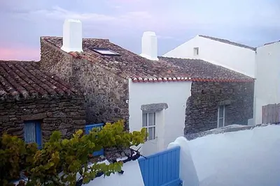 Image de Maison typique Ă Saint Sauveur