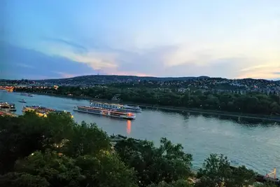 Image de Luxury river view in the heart of the city