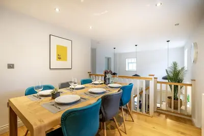 Image de One Clementhorpe Maltings - sleeps 8 guests in 3 bedrooms