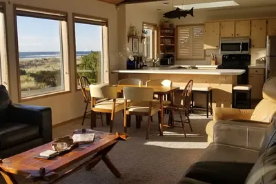 Image de Seas the day, a beachfront home