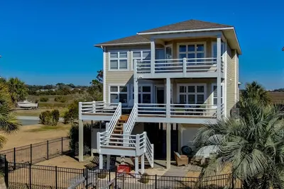 Image de 5br, 4. 5ba! Waterfront Canal, Marsh Views