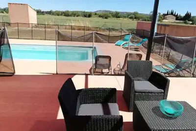 Image de 4-bedroom villa, open view over fields, swimming pool, enclosed garden