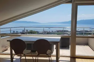 Image de Peachy House Apartment with Sea View, 4 people, terrace, free WiFi