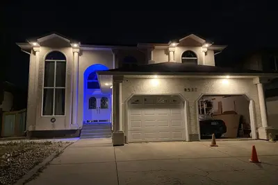Image de Beautiful 2 story- 2800sq ft Home in North Edmonton