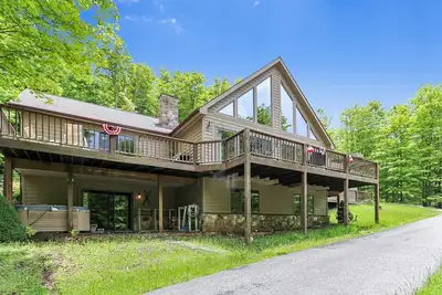 Image de Peace, Quiet and Plenty of Space. Check Out Eagles View! !