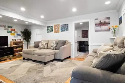 Image de Charming Victorian 3br - City Center - Turquoise