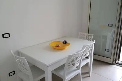 Image de Ground floor house with sea view beach access