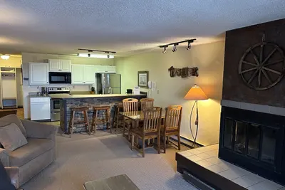 Image de Ski In Ski Out Condo