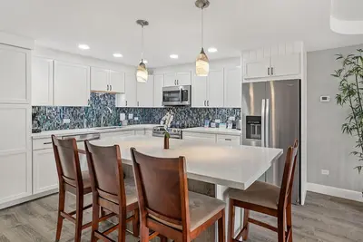 Image de Kamaole Sands 4-213 - Beautiful Modern Renovation - Bright & Open - Split Ac