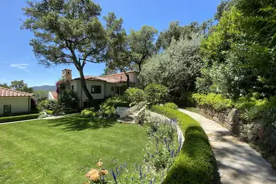 Image de Idyllic Retreat with Views, Sunny Gardens & Pool!