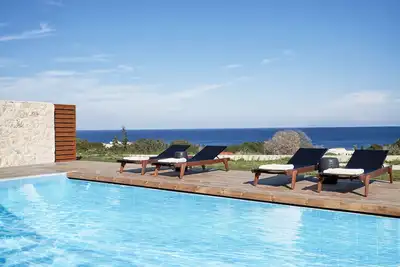 Image de \"Amel\" 3 Bedroom Sea View Villa with Private Pool