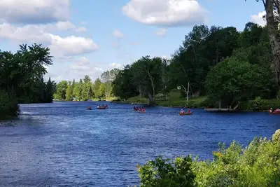Image de Raquette River Front camping, tent or RVs sites prices varies