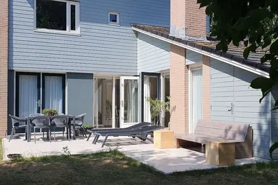 Image de Gerenoveerd gezinsvakantiehuis voor 6 personen met sauna, nabij het strand