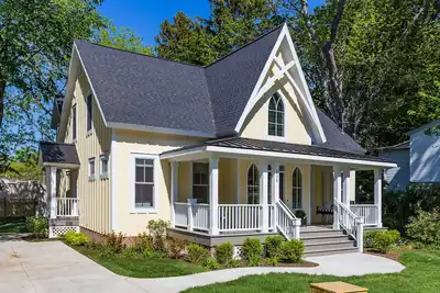 Image de Tuck'd Away - Newly Built Vacation Home Located in Downtown Saugatuck