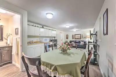 Image de Deck w/ Bbq: Hot Springs Village Apt!
