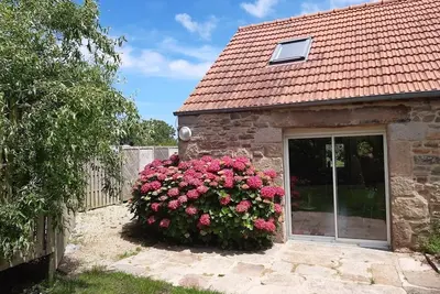 Image de Jolie maison en pierre avec jardin Ă Perros-guirec