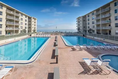 Image de Clean 2/2 Oceanfront New Smyrna Beach condo
