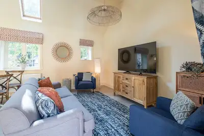 Image de Sandsend - Rambling Rose -  a family break that sleeps 4 guests  in 2 bedrooms