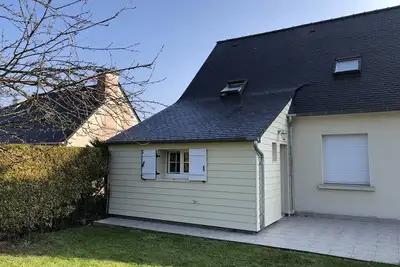 Image de Maisonnette à 300m de la grande plage de Saint Cast avec 2 chambres pour 4 personnes