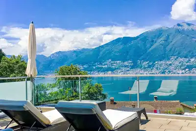 Image de Splendid Maggiore View by Interhome