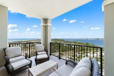 Image de Florencia 703- Beautiful Bayside Resort with Beach Access Right Across Street